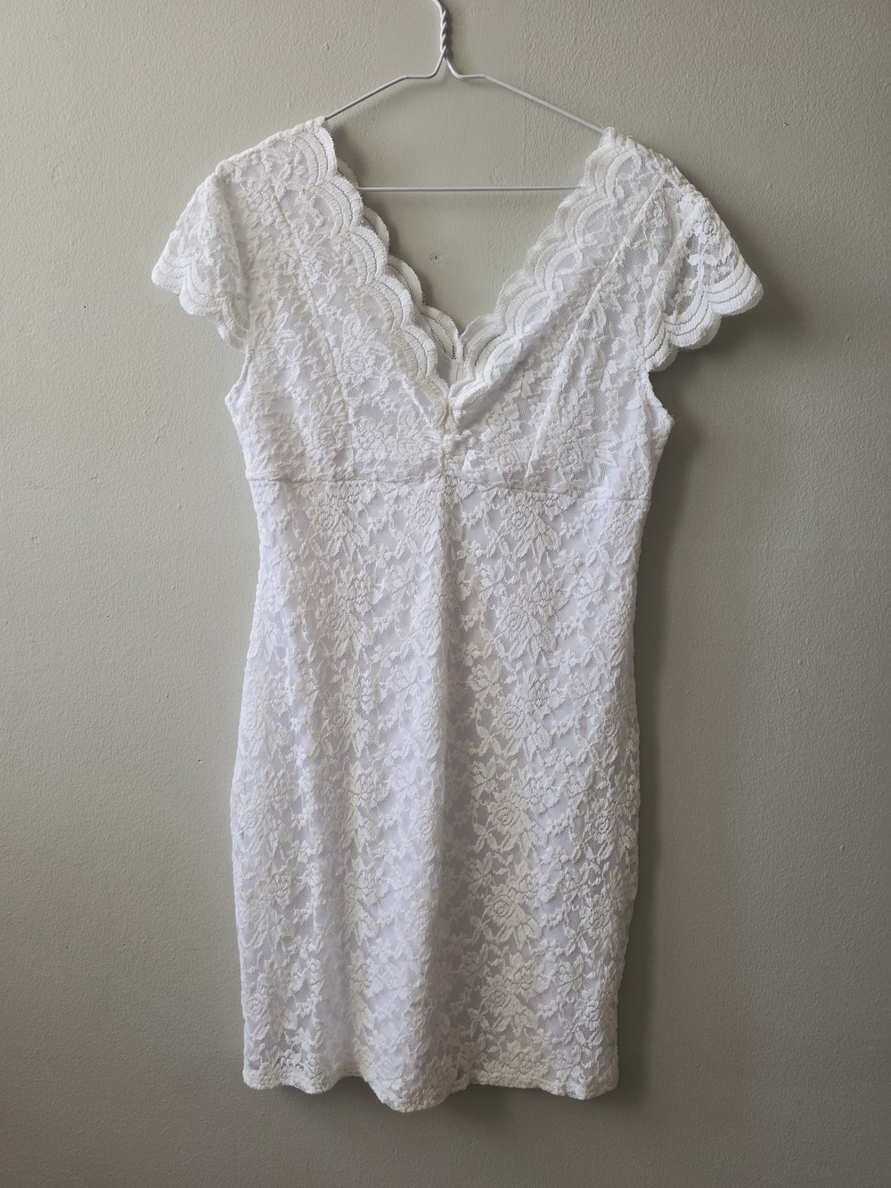 White Lace V-Neck Asymmetrical Women's Dress